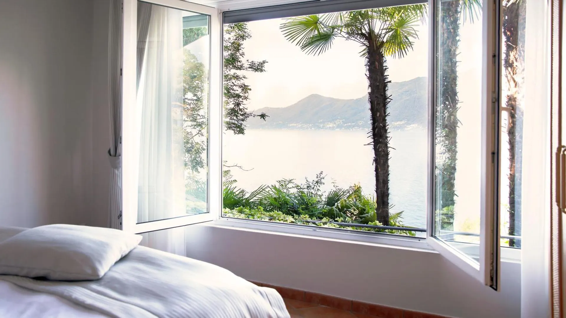 Charming Moment Di Villa Porta - Residenza Leonardo Luino Italië