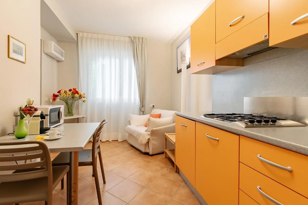 Charming Moment Di Villa Porta - Residenza Leonardo Luino